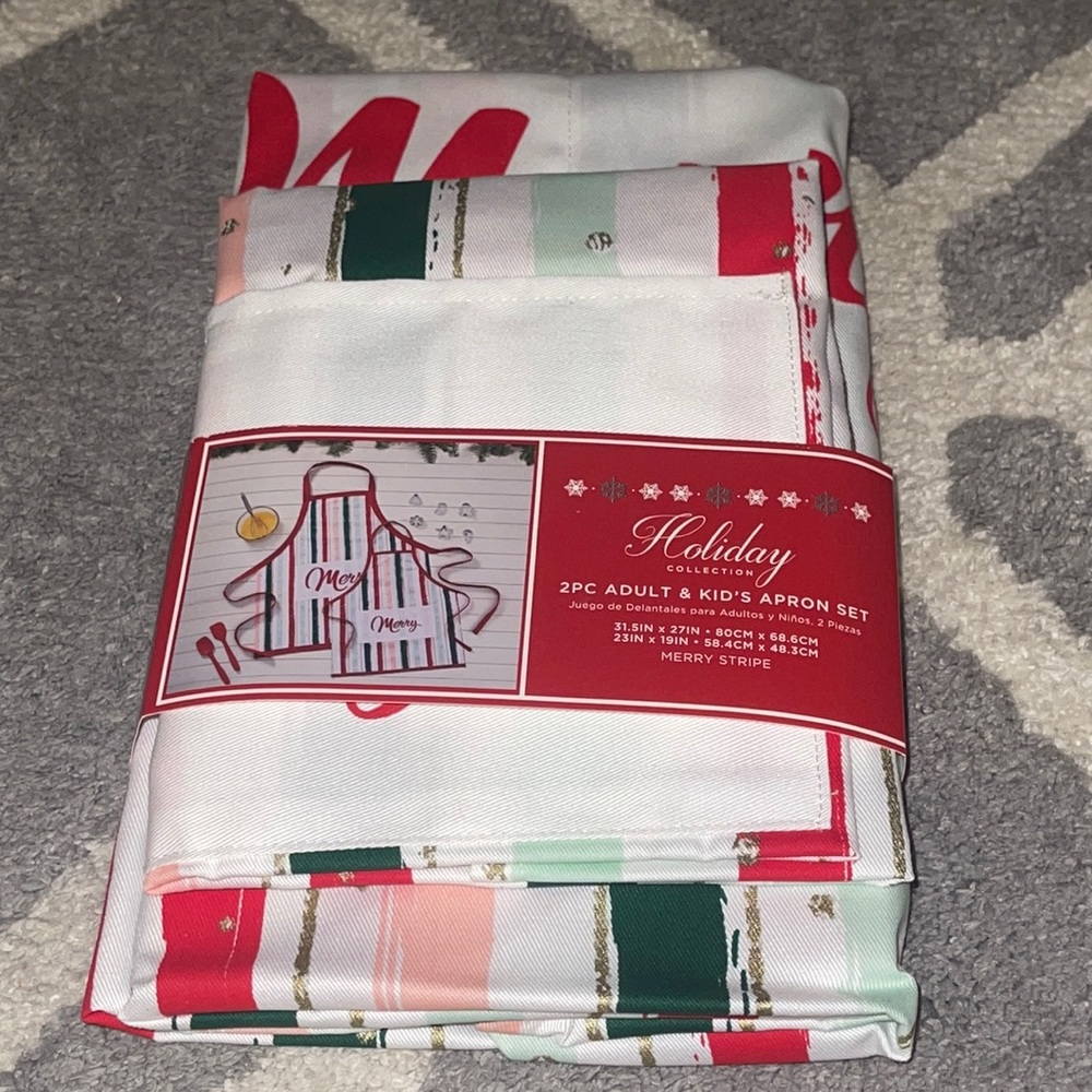 Holiday Collection Merry Stripe Adult and Kids Apron Set